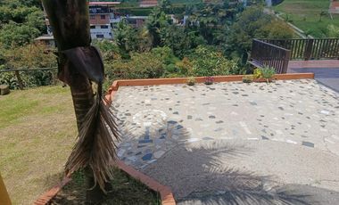 SE ARRIENDA CASA CAMPESTRE EN VEREDA LAS CUCHILLAS, RIONEGRO