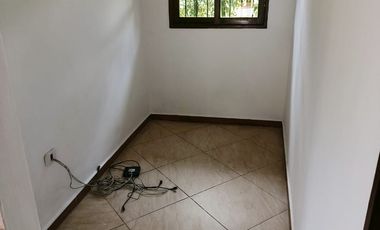 SE ARRIENDA CASA CAMPESTRE EN VEREDA LAS CUCHILLAS, RIONEGRO