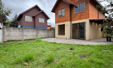 🏡 Se vende hermosa casa de 2 pisos en sector Bosque Sur, Valdivia
