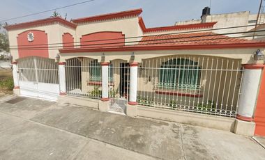 ¡CASA EN REMATE BANCARIO! - Calle Claveles, Las Rosas, Comalcalco, Tabasco, México.