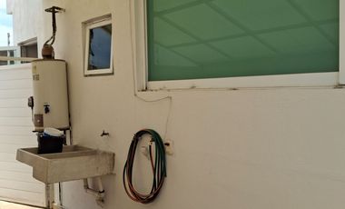 CASA EN RENTA EN PRIVADA