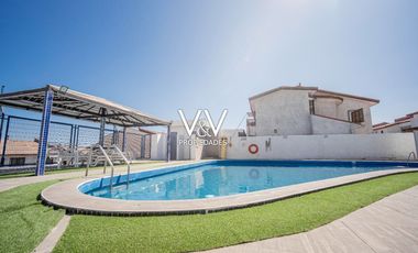 SE VENDE CASA EN CONDOMINIO PORTOBELLO.