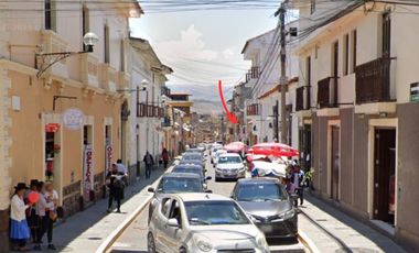 Casa En Venta A 1 Y Media Cdra De Plaza De Armas!! . Zona Histórica Y Estratégica De Ayacucho.