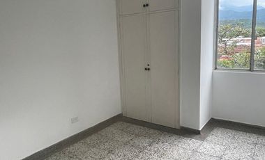VENDO / ALQUILO APARTAMENTO EN UNIDAD RESIDENCIAL SANATA ANITA AL SUR DECALI