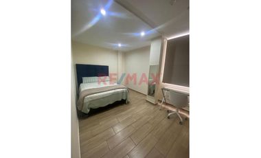 Alquilo Hermoso Y Amplio Departamentoamoblado-Covicorti-Vista A 2 Parques (Frente Al Colegio De Abogados)-163M2A.C..-S/2850