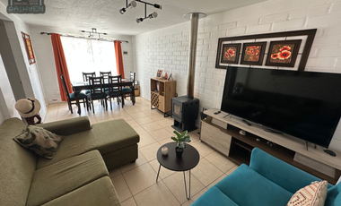 Se arrienda hermosa y amplia casa 3D 2B en condominio de La Cruz.