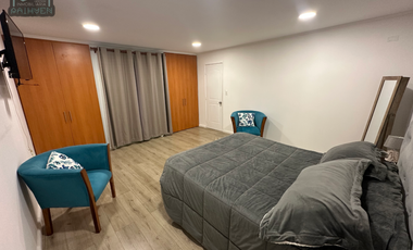 Se arrienda hermosa y amplia casa 3D 2B en condominio de La Cruz.