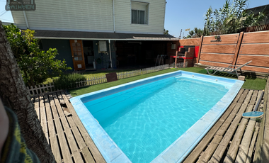 Se arrienda hermosa y amplia casa 3D 2B en condominio de La Cruz.