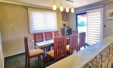 VENTA / ARRIENDO: CASA 4D+SSERVICIO, CON TERMOPANEL Y GRAN TERRENO EN CONDOMINIO DE LIRAY | UF 13.000
