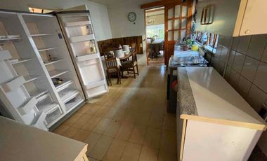casa frente a clínica  ICOS