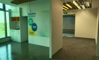 400 sqm Semi-Fitted Office Space for Lease in Taguig