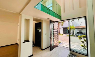 Casa en renta en Metepec a una cuadra de Tollocan, salida rápida a CDMX