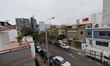Miraflores, habitación amoblada de 16m2 en 3º piso
