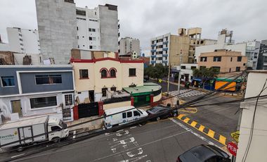 Miraflores, habitación amoblada de 16m2 en 3º piso