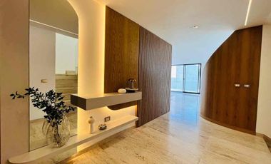 Residencia de lujo en Venta, parque Isla Blanca lomas de Angelopolis.