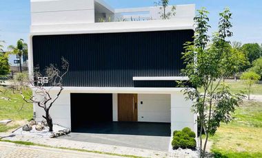 Residencia de lujo en Venta, parque Isla Blanca lomas de Angelopolis.