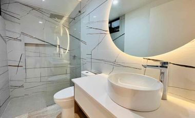Residencia de lujo en Venta, parque Isla Blanca lomas de Angelopolis.