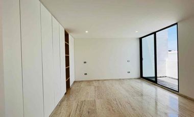 Residencia de lujo en Venta, parque Isla Blanca lomas de Angelopolis.