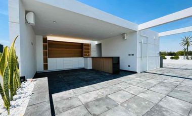 Residencia de lujo en Venta, parque Isla Blanca lomas de Angelopolis.