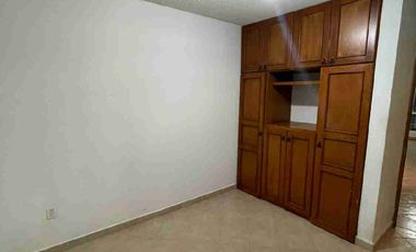 CASA EN RENTA