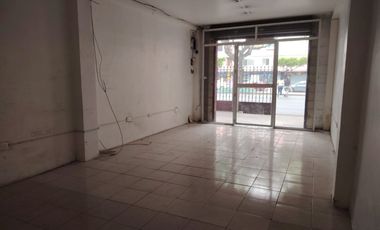 Local Comercial de alquiler en la ave Luis Plaza Dañín, 60 m2, 1 parqueo.