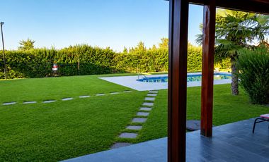 Vende Casa en Parcela