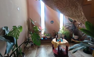 Casa con amplia área verde en el centro de Tarqui, 500m2 de terreno
