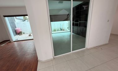 Casa en Renta Lomas de las Americas Sur