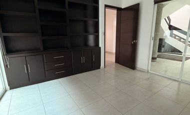 Casa en Renta Lomas de las Americas Sur