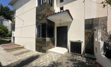Casa de alquiler en la Urbanización Málaga 2, Vía a Salitre, 3 dormitorios.