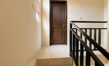 Casa de alquiler en la Urbanización Málaga 2, Vía a Salitre, 3 dormitorios.
