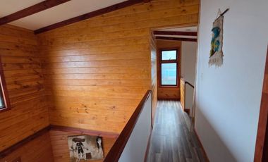 Se vende hermosa parcela de 5.200 m2 con casa de 139 m2 en sector Pichihuape