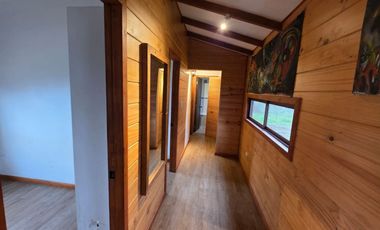 Se vende hermosa parcela de 5.200 m2 con casa de 139 m2 en sector Pichihuape