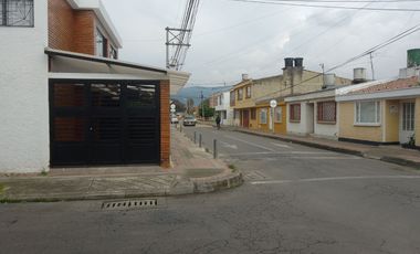 Casa Comercial en Arriendo – Centro de Chía, Barrio Osorio