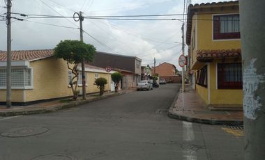 Casa Comercial en Arriendo – Centro de Chía, Barrio Osorio