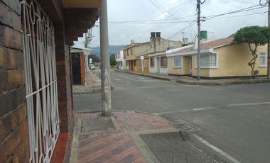 Casa Comercial en Arriendo – Centro de Chía, Barrio Osorio