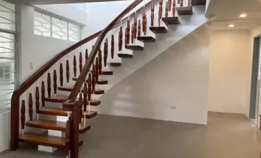 5BR Townhouse for Rent in Paranaque