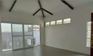 5BR Townhouse for Rent in Paranaque