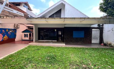 Rumah Luas Siap Huni di Cipete. Dekat Stasiun MRT.
