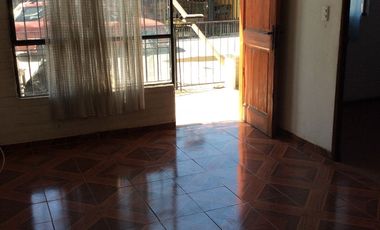 CASA EN PARADERO 7 A CUADRAS DE PAJARITOS Y METRO LAS PARCELAS