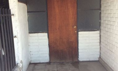 CASA EN PARADERO 7 A CUADRAS DE PAJARITOS Y METRO LAS PARCELAS