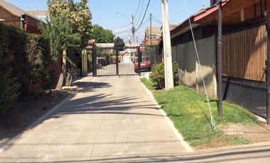 CASA EN PARADERO 7 A CUADRAS DE PAJARITOS Y METRO LAS PARCELAS
