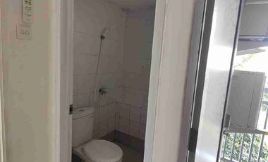 Sewa 2BR kosongan apartemen Bassura City tower Dahlia lantai rendah tahunan