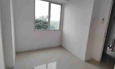 Sewa 2BR kosongan apartemen Bassura City tower Dahlia lantai rendah tahunan