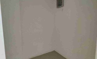 Sewa 2BR kosongan apartemen Bassura City tower Dahlia lantai rendah tahunan
