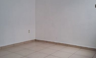 Casa en renta en Campo Bello a 7 minutos de Altozano en Moerelia, Michoacán, México.