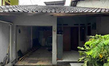 RUMAH MAIN ROAD UNTUK USAHA DEKET KAMPUS WIDYATAMA CIKUTRA,  PAHLAWAN,  SUKASENANG,
