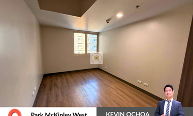 3 Bedroom Condo For Sale in Park McKinley West near Forbes Park