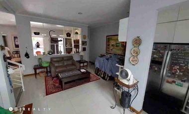 Rumah Mewah Komplek Primadona Di Tanjung sari Asri residence dekat jalan Jakarta Antapani Bandung