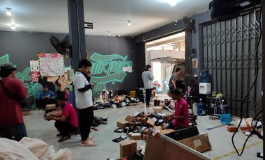 Ruko 1 Lantai , 4 Folding Door, Cocok Untuk Gudang Jl. Bukit Cinere Raya, Cinere Depok